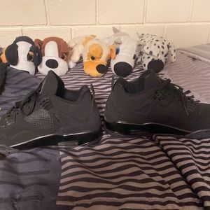 Jordan 4 Black Cat